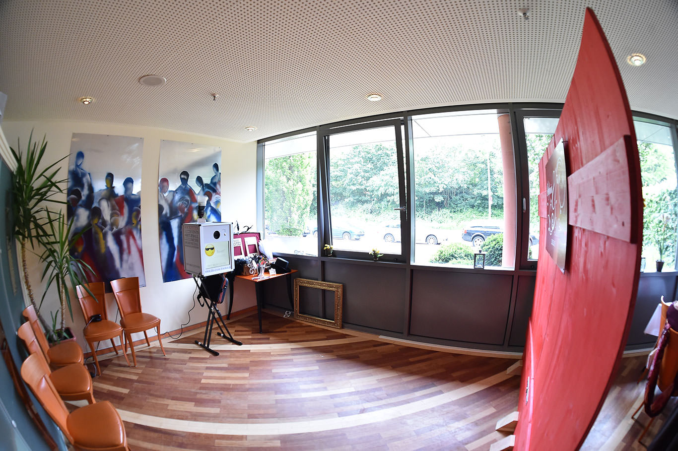 Der Photobooth des Hochzeitsfotograf im Einsatz Der Photobooth des Hochzeitsfotograf im Einsatz