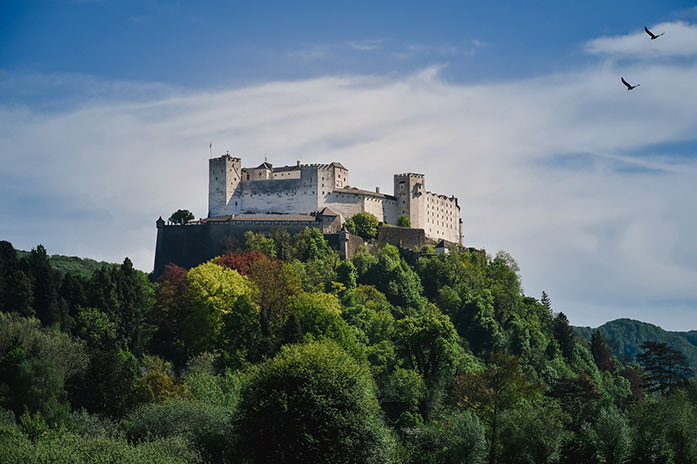 You come from abroad and get married in Salzburg? Then the wedding photographer accompanies you all day in Salzburg or even in the whole of Austria! You come from abroad and get married in Salzburg? Then the wedding photographer accompanies you all day in Salzburg or even in the whole of Austria!
