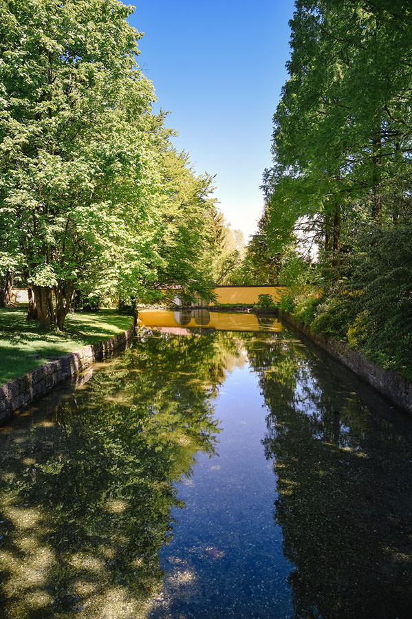 Of course, the wedding photographer knows the most beautiful places for your very special wedding photos in Salzburg and all of Austria! Did you know that the wedding photographer is one of the very few photographers who will give you all the pictures?